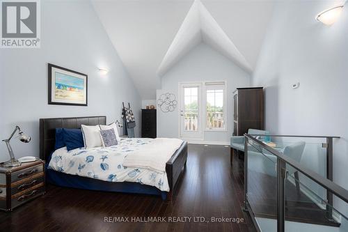82 Woodbine Avenue, Toronto, ON 