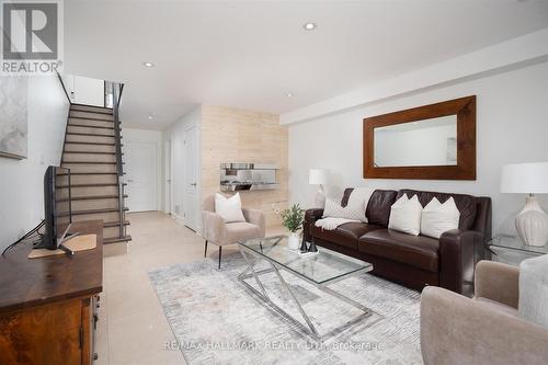 82 Woodbine Avenue, Toronto, ON 