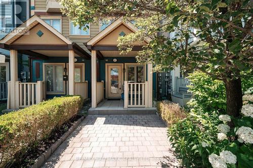 82 Woodbine Avenue, Toronto, ON 