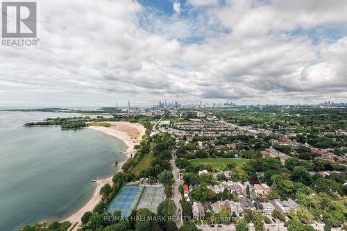 82 Woodbine Avenue, Toronto, ON 