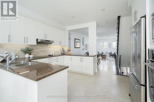 82 Woodbine Avenue, Toronto, ON 