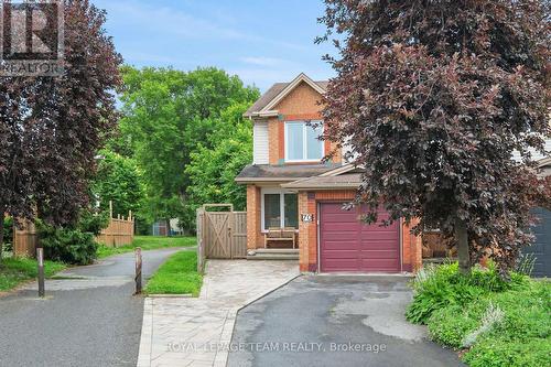 70 College Circle ~ end unit Townhome. - 70 College Circle, Ottawa, ON 