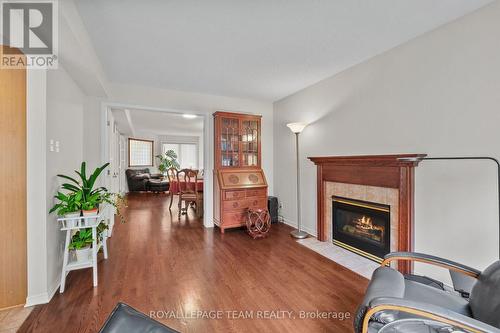 Family Rm w/cozy gas fireplace. - 70 College Circle, Ottawa, ON 