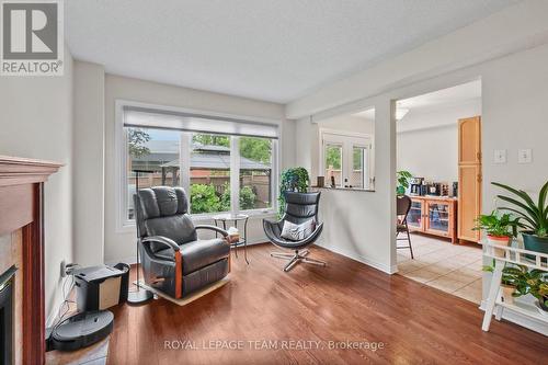 Convenient access to Kitchen from Family Rm. - 70 College Circle, Ottawa, ON 