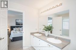 Large Ensuite with double vanity - 