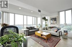 145 HILLCREST Avenue Unit# 1003  Mississauga, ON L5B 3Z1