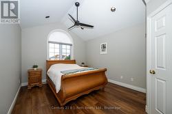 Primary Bedroom - 