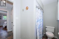 2nd Floor Main Bath - 