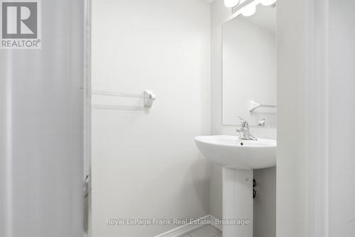 2292 Chevron Prince Path, Oshawa (Windfields), ON 