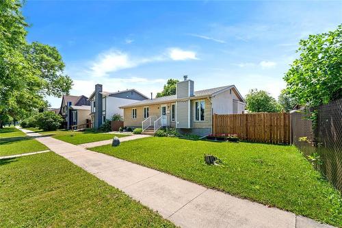 215 Egesz Street, Winnipeg, MB 