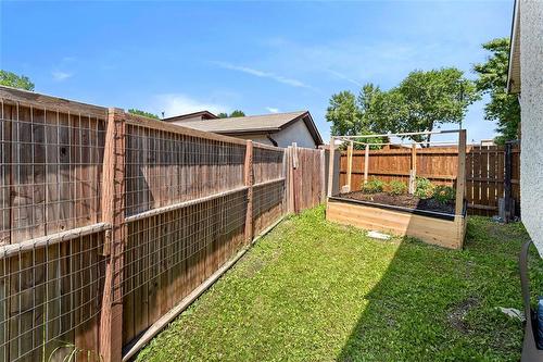 215 Egesz Street, Winnipeg, MB 