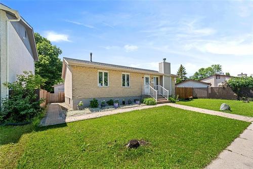 215 Egesz Street, Winnipeg, MB 