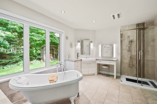 Bathroom - 1090 Rue Des Trilles, Prévost, QC - Indoor Photo Showing Bathroom