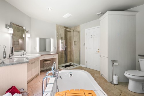 Bathroom - 1090 Rue Des Trilles, Prévost, QC - Indoor Photo Showing Bathroom