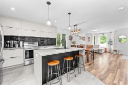 296 Rue du Boisé L'Île-Perrot, QC J7V 8T7