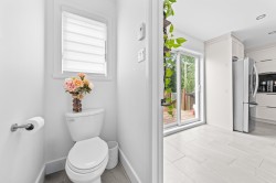 Powder room - 