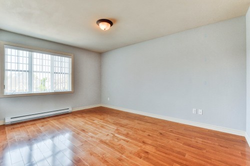 Chambre à coucher principale - 15 92E Avenue E., Blainville, QC - Indoor Photo Showing Other Room