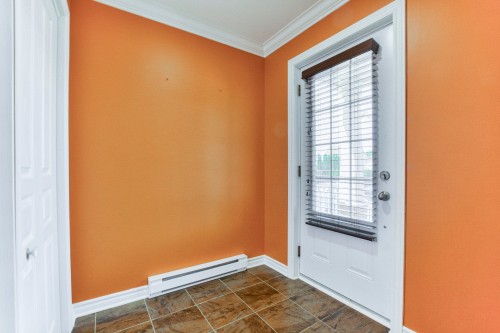 Hall d'entrée/Vestibule - 15 92E Avenue E., Blainville, QC - Indoor Photo Showing Other Room