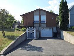 116 Ruttan Street  Thunder Bay, ON P7A 5E2
