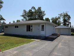 82 Lakeview Drive Terrace Bay, ON P0T 2W0