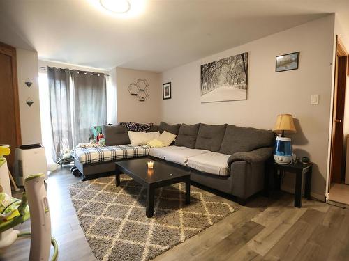 711 E Ridgeway Street E East, Thunder Bay, ON 