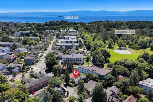 #9-977 Convent Pl, Victoria, BC 