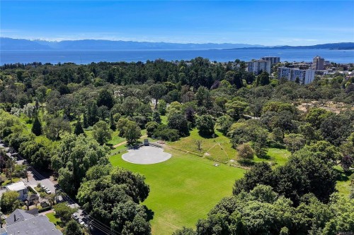 #9-977 Convent Pl, Victoria, BC 