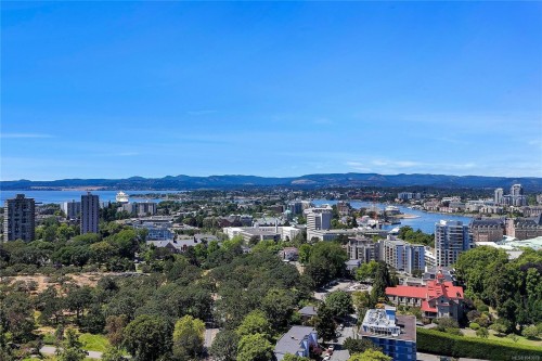 #9-977 Convent Pl, Victoria, BC 