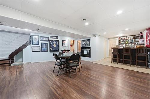 382 Arthur Wright Cr, Winnipeg, MB 