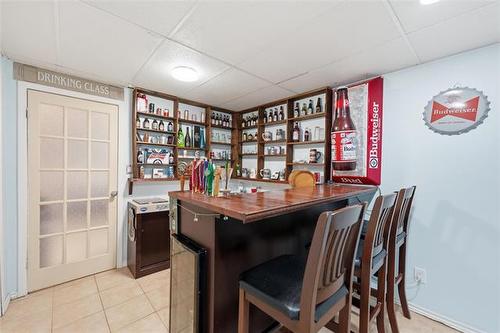 382 Arthur Wright Cr, Winnipeg, MB 