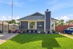 382 Arthur Wright CR  Winnipeg, MB R2P 1M4
