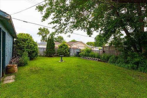 417 Melbourne Ave, Winnipeg, MB 