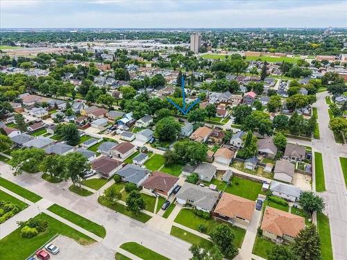 417 Melbourne Ave, Winnipeg, MB 