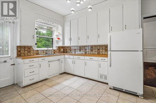 33 Saint Clair Avenue, Hamilton, ON 