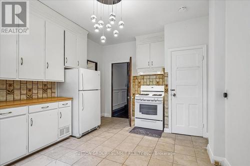 33 Saint Clair Avenue, Hamilton, ON 