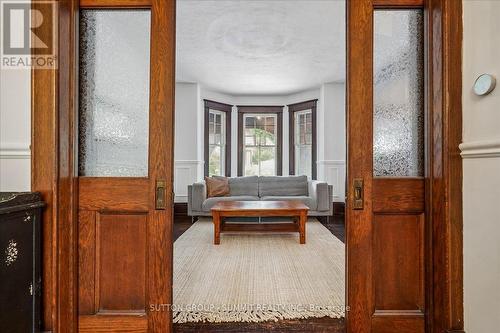 33 Saint Clair Avenue, Hamilton, ON 