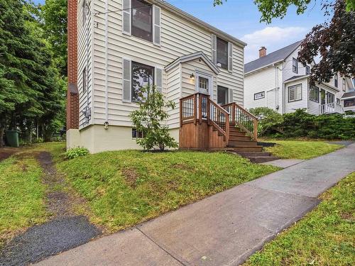 5264 Kaye Street  Halifax, NS B3K 1Y1