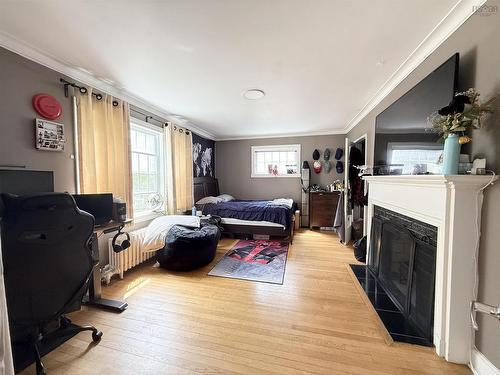 974 Mclean Street, Halifax, NS 