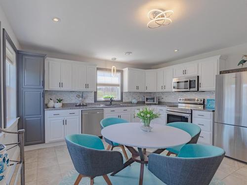 112 North Range Cross Road, Barton, NS - Indoor