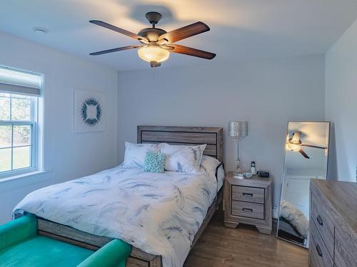 112 North Range Cross Road, Barton, NS - Indoor Photo Showing Bedroom