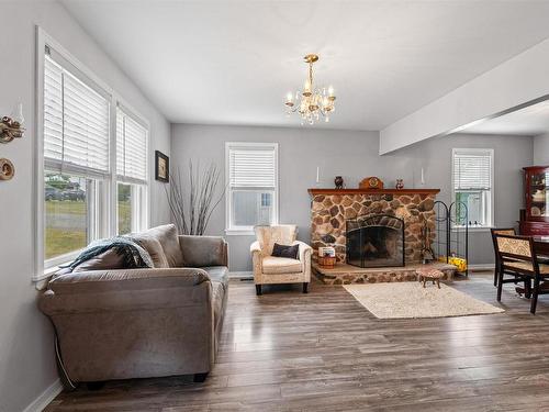 4322 Highway 236, Kennetcook, NS 