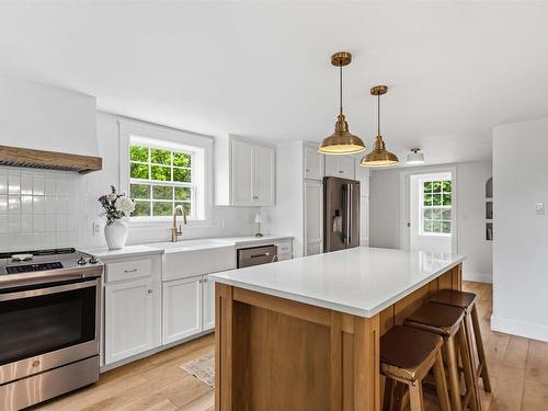 17 Kendall Lane, Currys Corner, NS - Indoor Photo Showing Kitchen With Upgraded Kitchen