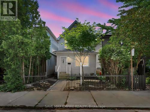 19 Minto Street, Toronto, ON - Outdoor