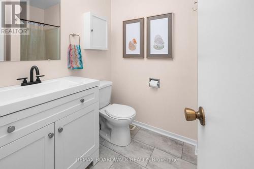 8 Jessie Drive, Perth, ON - Indoor Photo Showing Bathroom
