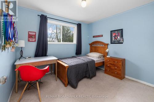 8 Jessie Drive, Perth, ON - Indoor Photo Showing Bedroom