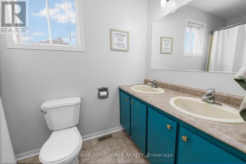 8 Jessie Drive, Perth, ON - Indoor Photo Showing Bathroom