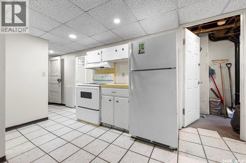 1875 Ottawa Street, Regina, SK - Indoor Photo Showing Kitchen