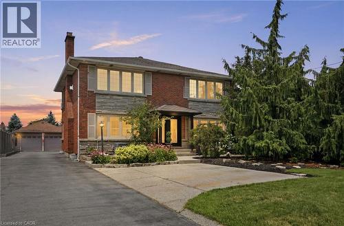 33 Centennial Parkway S, Hamilton, ON - Outdoor