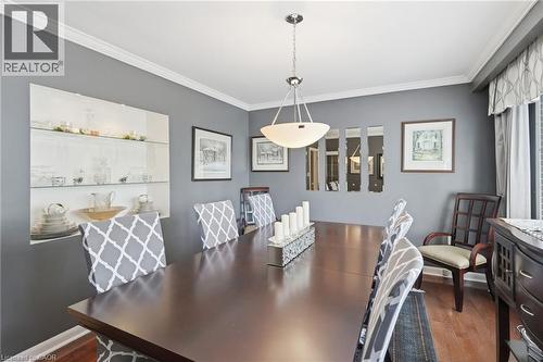 33 Centennial Parkway S, Hamilton, ON - Indoor Photo Showing Dining Room