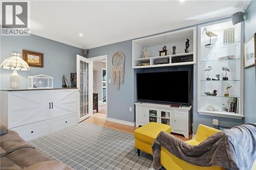 33 Centennial Parkway S, Hamilton, ON - Indoor